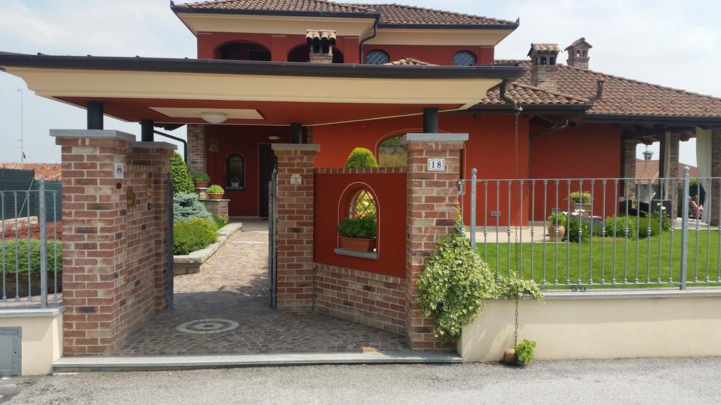 Villa Laura B&B Fossano Exterior photo