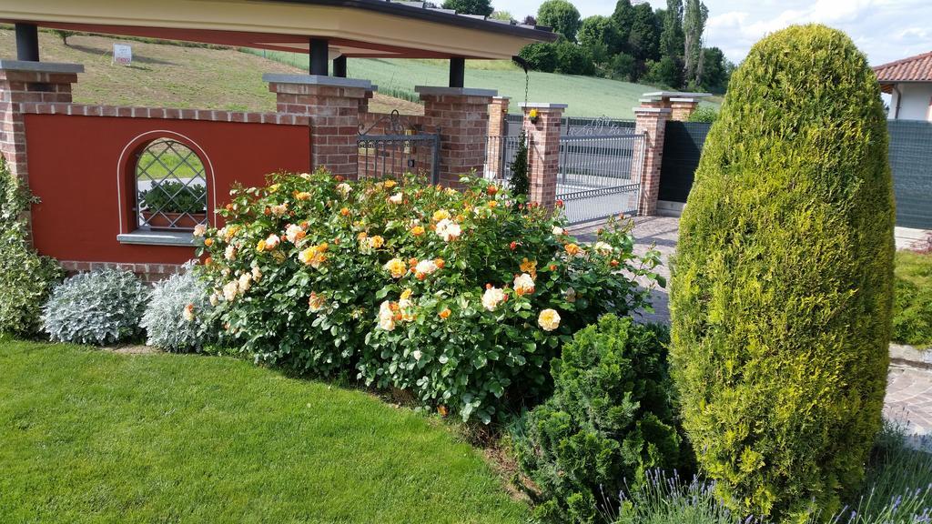 Villa Laura B&B Fossano Exterior photo