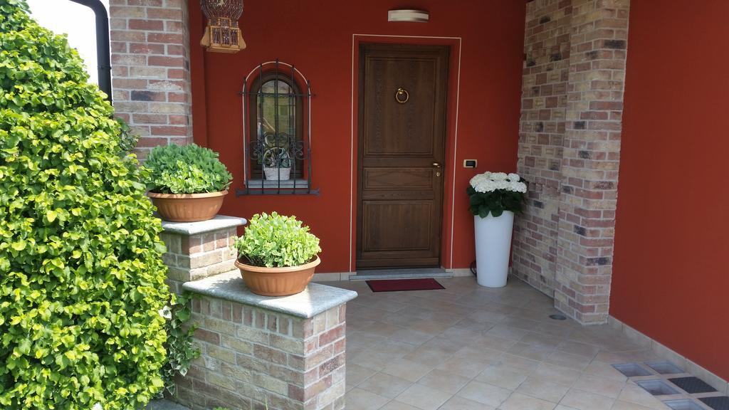 Villa Laura B&B Fossano Exterior photo